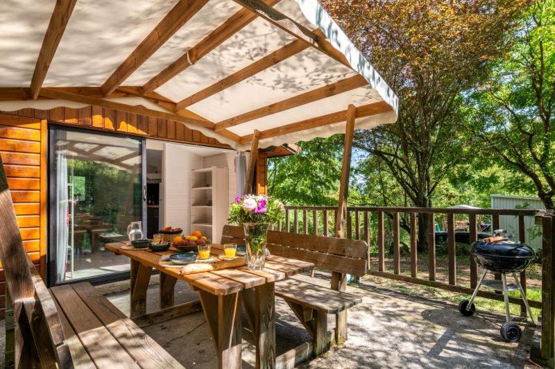 Camping La Serre Aigues-Vives  Exteriér fotografie